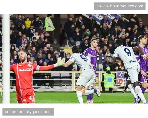 巴雷拉面对旧主破门后未选择庆祝，展现职业球员风范